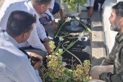 مراسم گل افشانی مزار شهدا به مناسبت 7 مهر روز آتش نشانی توسط مدیر عامل جناب آقای مهندس بذرگری