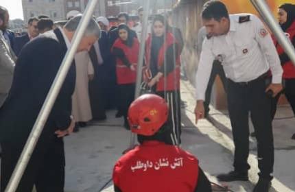 مانور نیروهای آتش نشانی اسلامشهر در روز آتش نشان